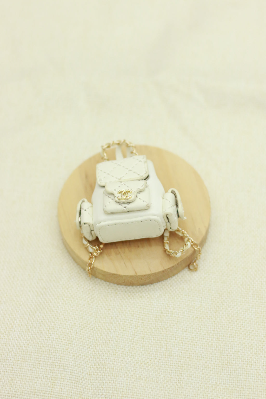 High-end Chanel-style diamond-shaped backpack