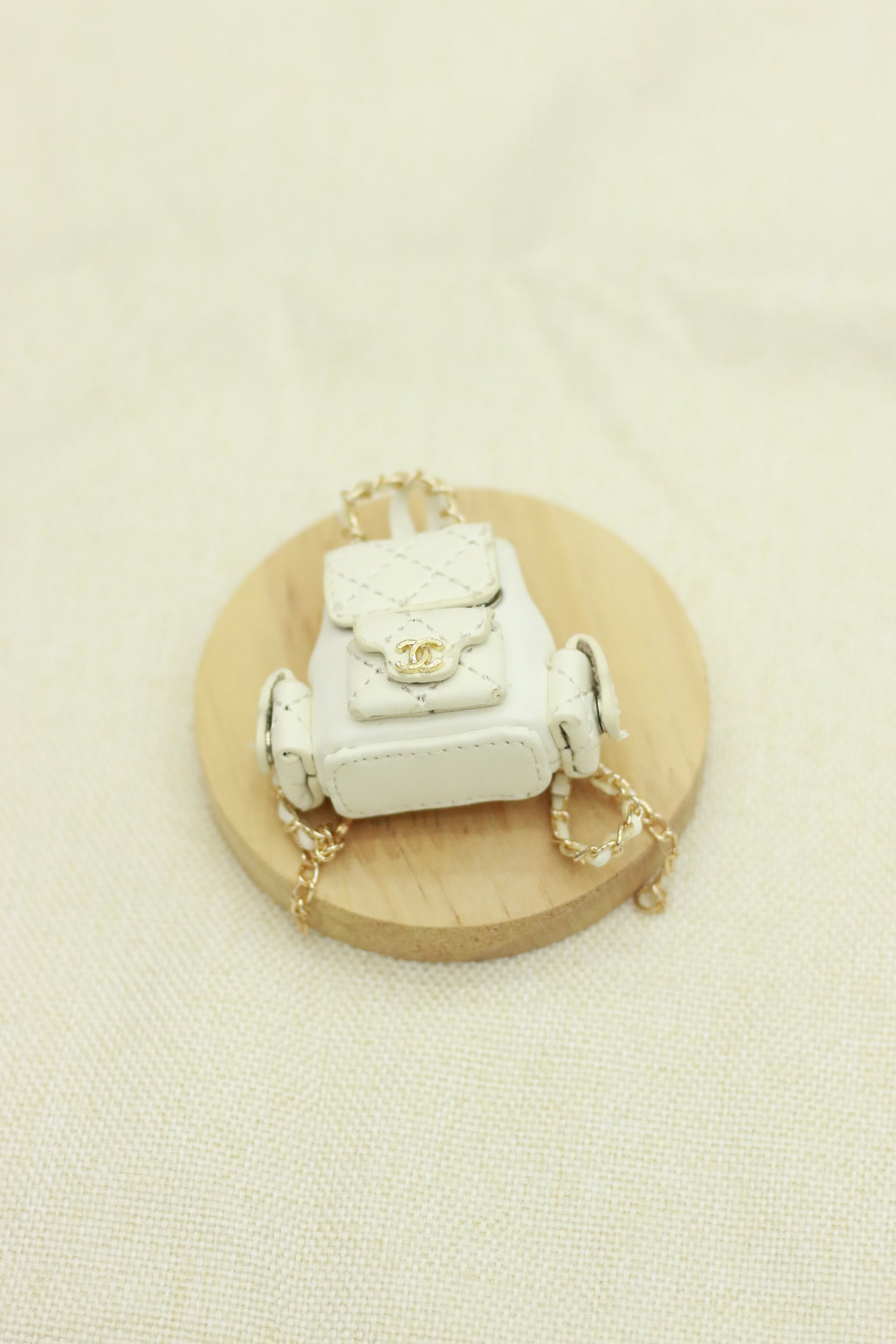 High-end Chanel-style diamond-shaped backpack