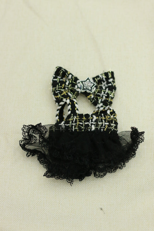 A luxurious little chanel-style fashion set
