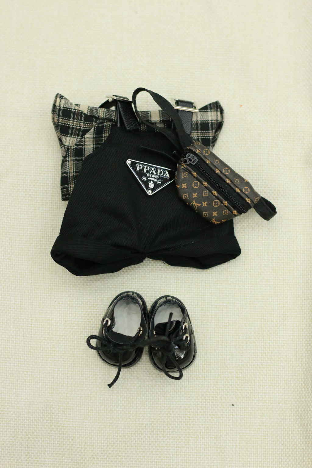 Cool and trendy college style fashion outfit set