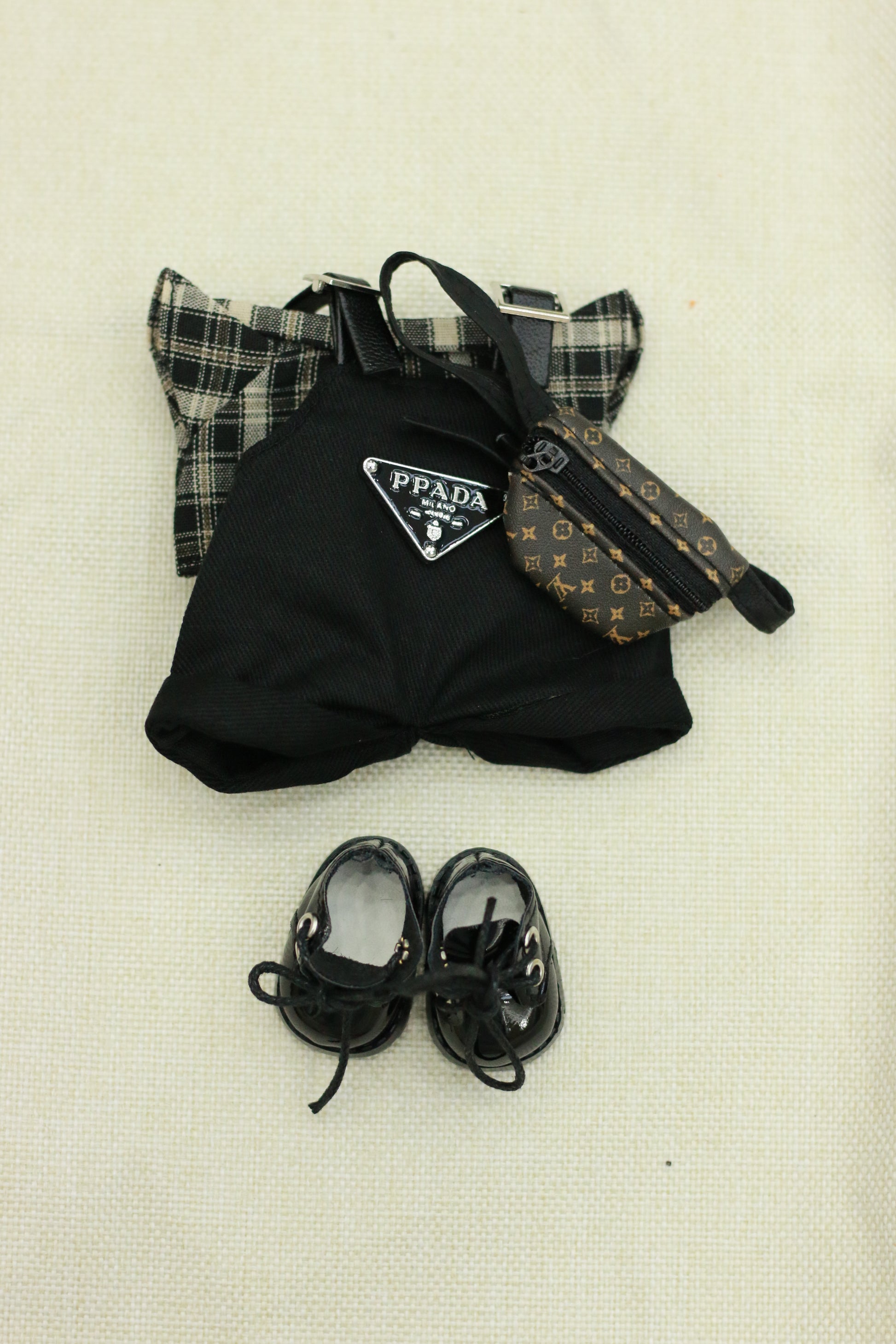 Cool and trendy college style fashion outfit set