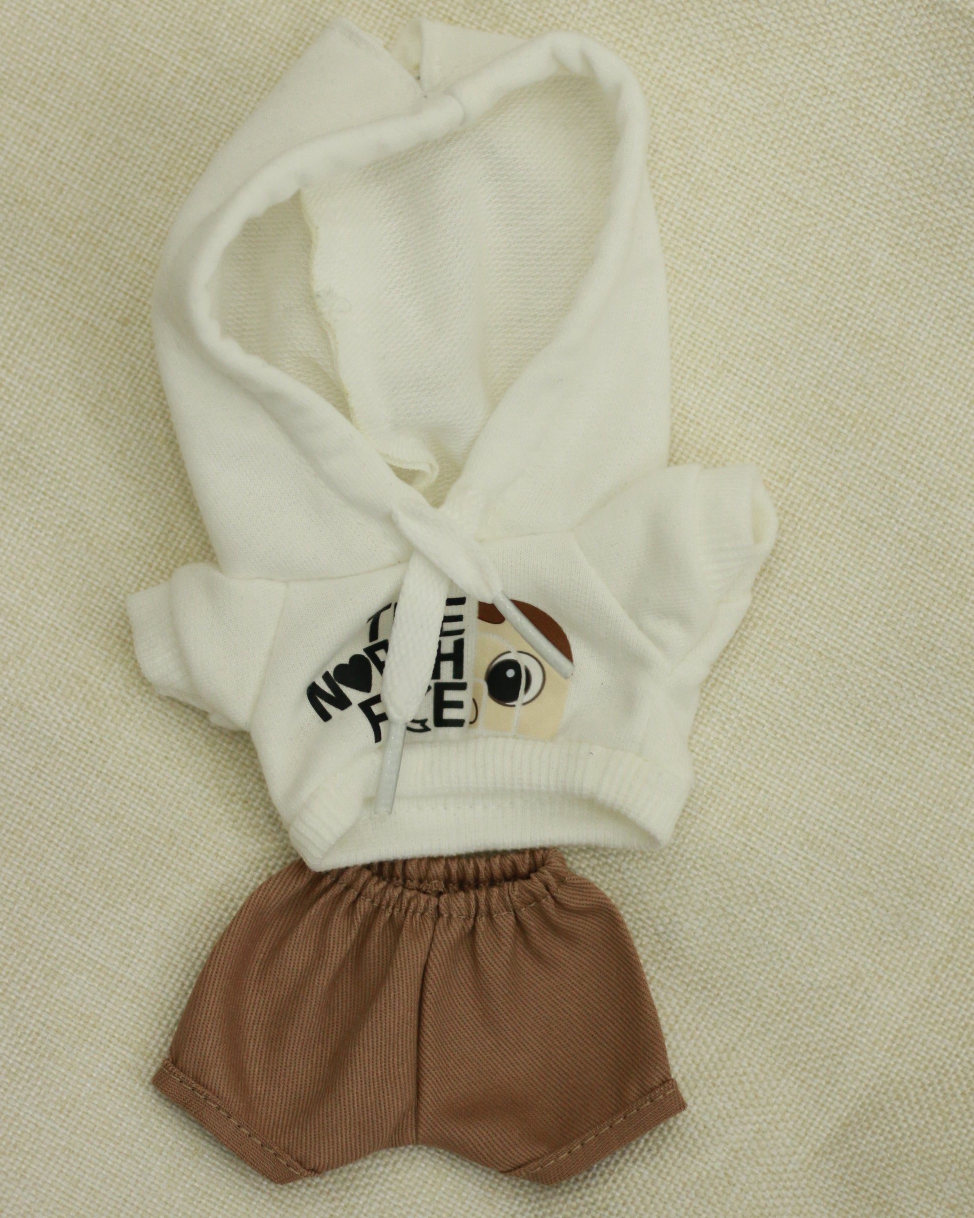 V-neck sports outfit